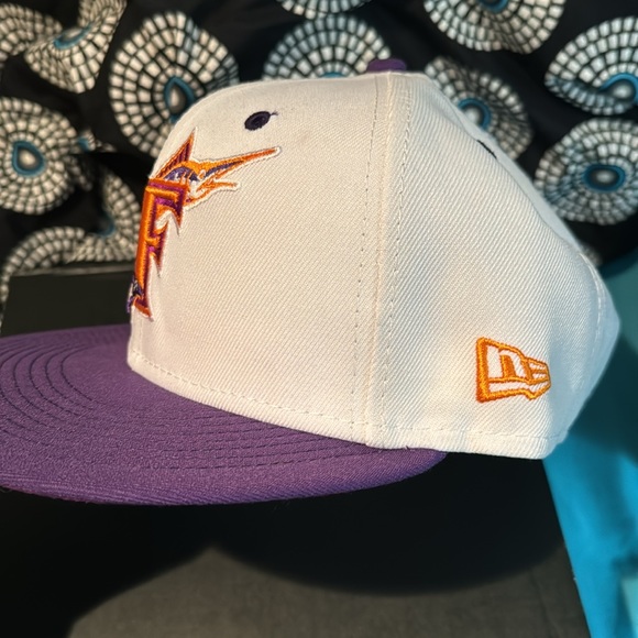 Florida Marlins Size 7 1/2 Fitted Cap - Picture 3 of 4